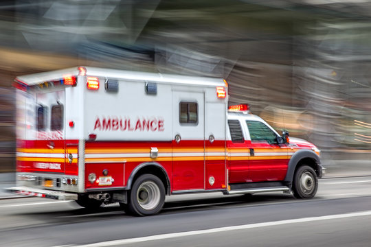Truck-Sedan Crash Closes Lane on US-63 in Columbia, MO
